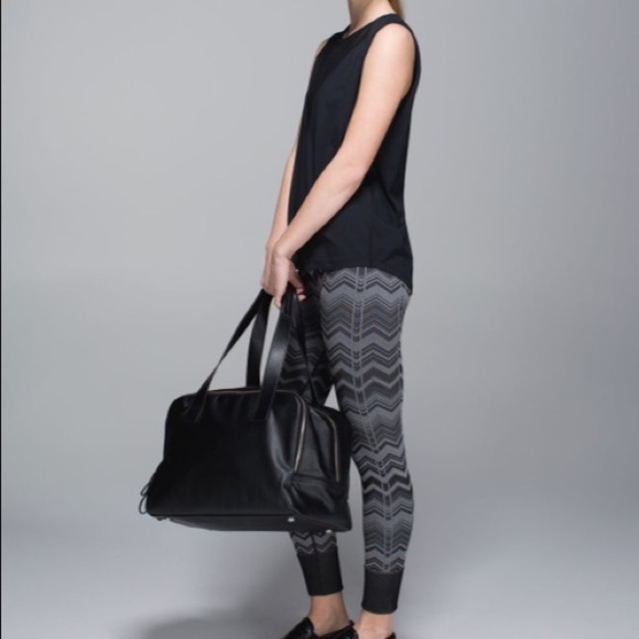 Lululemon Ebb To Street Pant in Heathered Slate Size 6 Leggings Chevon Gray - Picture 4 of 9